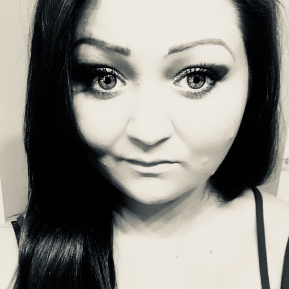 Meet your Posher, Teesa